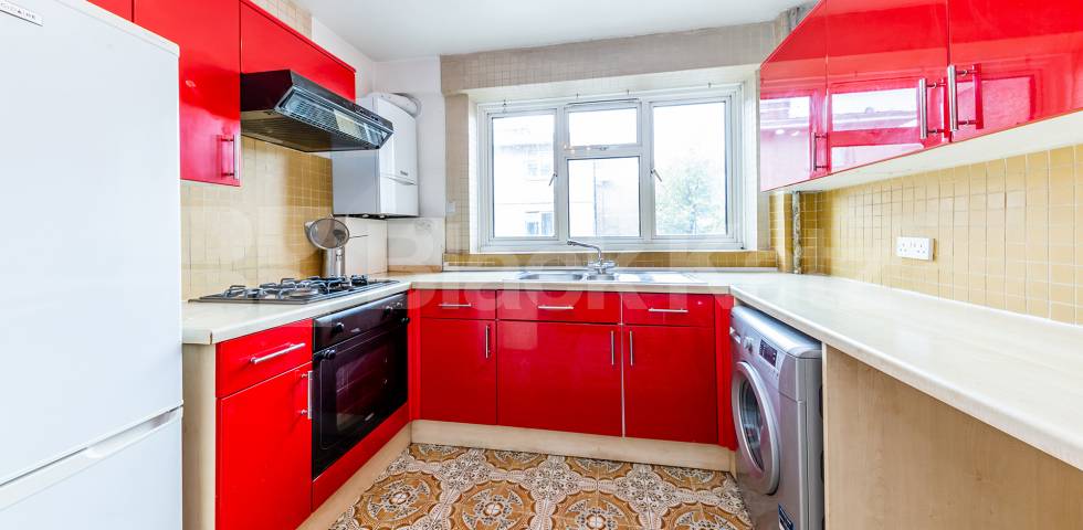			4 Bedroom, 1 bath, 1 reception Flat			 Sidmouth Street , Kings Cross